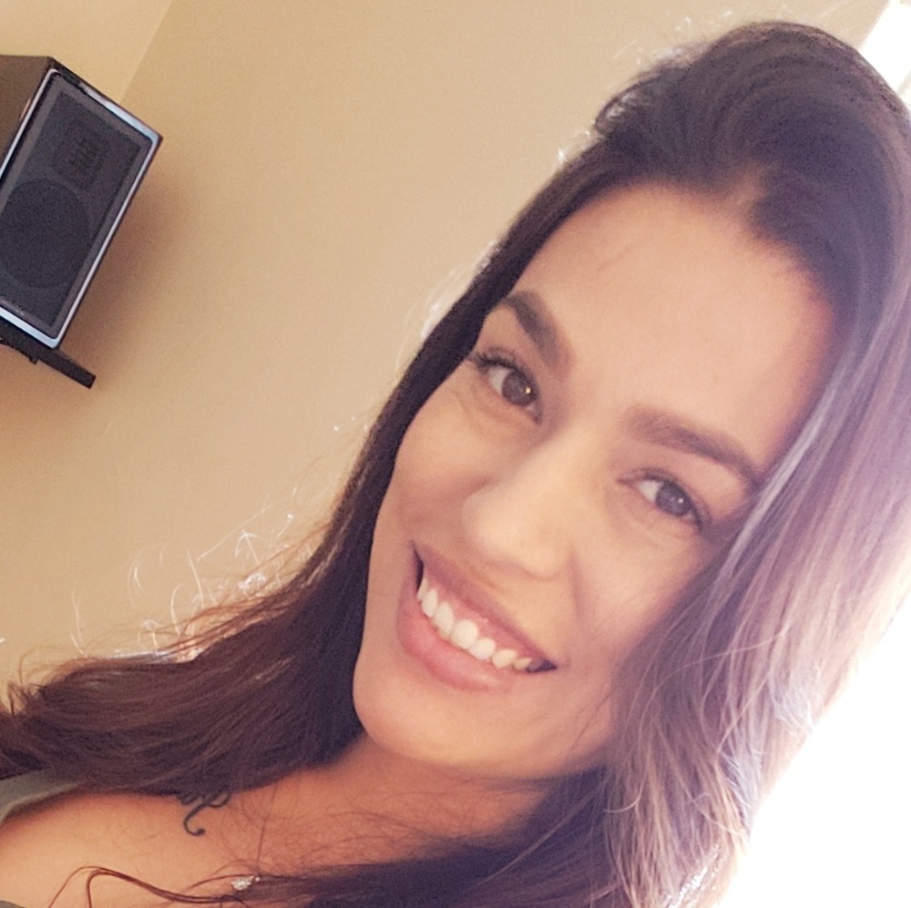 Meet your Posher, Daniela
